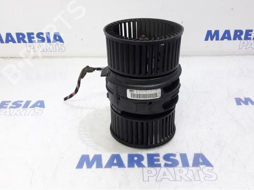 Used Heater blower motor RENAULT GRAND SCÉNIC III (JZ0/1_) 1.5 dCi (JZ09, JZ0D, JZ10, JZ14, JZ1G, JZ29, JZ2C) (110 hp) 31518604