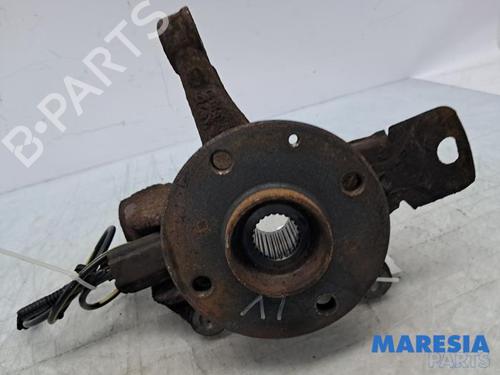 Used Left front steering knuckle Left front steering knuckle PEUGEOT 107 (PM_, PN_) 1.0 (68 hp) 33296311 33296311