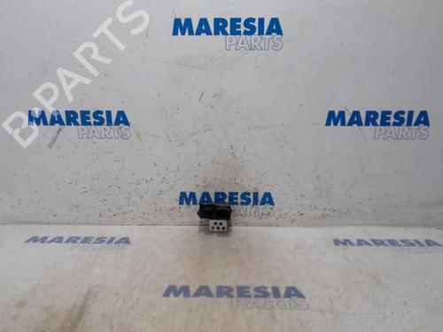 Used Electronic sensor PEUGEOT 208 II (UB_, UP_, UW_, UJ_) 1.2 PureTech 100 (101 hp) 31447643