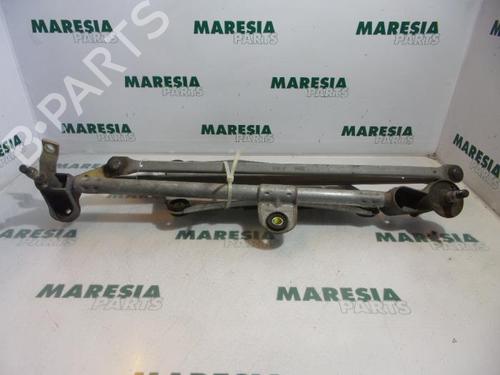Used Front wipers mechanism RENAULT LAGUNA II (BG0/1_) 1.8 16V (BG0B, BG0C, BG0J, BG0M, BG0V) (121 hp) 31447099