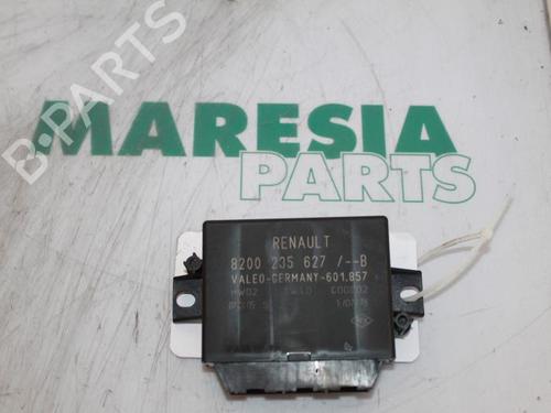 Used Electronic module RENAULT SCÉNIC II (JM0/1_) 1.6 (JM0C, JM0J, JM1B) (113 hp) 31474512