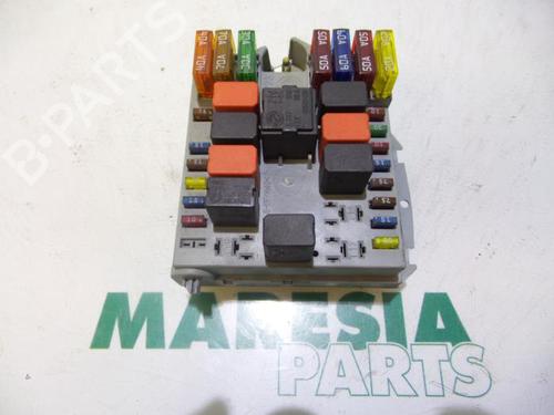 Used Fuse box FIAT PUNTO (188_) 1.2 16V 80 (188.233, .235, .253, .255, .333, .353, .639,... (80 hp) 31395577