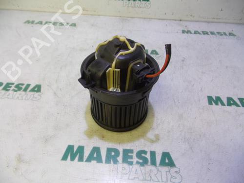 Used Heater blower motor PEUGEOT 308 I (4A_, 4C_) 1.6 HDi (92 hp) 31523672