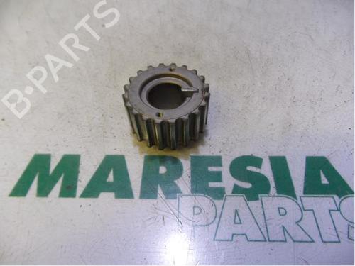 Used Pulley RENAULT SCÉNIC II (JM0/1_) 1.5 dCi (JM1F) (86 hp) 31450336