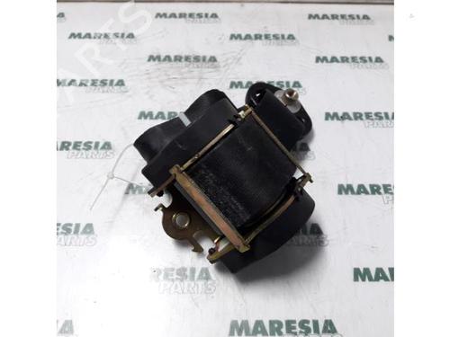Used Front right seatbelt RENAULT TRAFIC II Bus (JL) 1.9 dCI 100 (JL0C, JL0K) (101 hp) 31434594