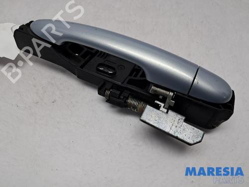 Used Front right exterior door handle RENAULT ESPACE IV (JK0/1_) 2.0 (JK0A, JK1D, JK0N) (170 hp) 31443671