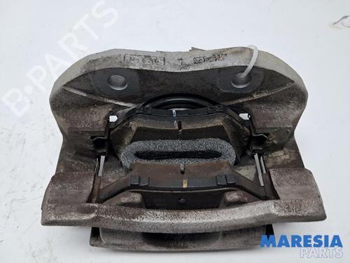Used Right front brake caliper Right front brake caliper PEUGEOT 208 II (UB_, UP_, UW_, UJ_) 1.2 PureTech 100 (101 hp) 40235546 40235546
