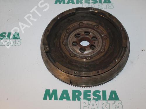 Used Flywheel CITROËN C5 III (RD_) 1.6 HDi 110 (RD9HZC) (109 hp) 31501274