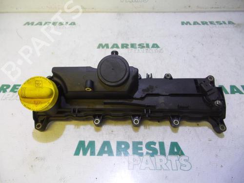 Used Valve cover RENAULT KANGOO Express (FW0/1_) 1.5 dCi 105 (FW0F) (103 hp) 31497885