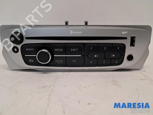 Used Radio RENAULT MEGANE III Grandtour (KZ0/1) 1.2 TCe (KZ2B, KZ11) (116 hp) 31448722