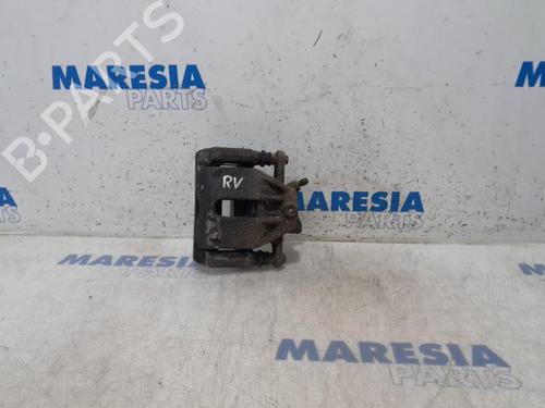 Used Right front brake caliper Right front brake caliper RENAULT CLIO IV Grandtour (KH_) 1.5 dCi 90 (KHN3, KHN4) (90 hp) 31532071 31532071
