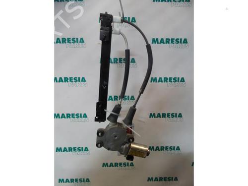 Used Rear left window mechanism ALFA ROMEO 147 (937_) 1.6 16V T.SPARK ECO (937.AXA1A, 937.BXA1A) (105 hp) 31384198