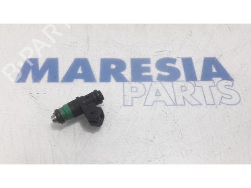 injector-renault-grand-scenic-ii-jm01_-2004-2005-2006-2007-2008-2009-31519444 main image