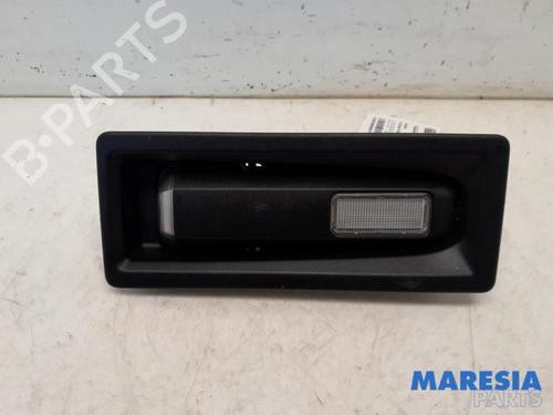 interior-roof-light-citroen-c4-grand-picasso-i-ua_-2006-2007-2008-2009-2010-2011-2012-2013-31431447 main image