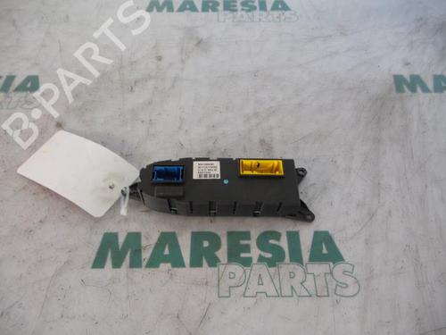 Used Control unit PEUGEOT 607 (9D, 9U) 2.2 16V (158 hp) 31389028