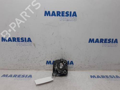 right-front-fog-light-fiat-500-312_-2007-31435576 main image