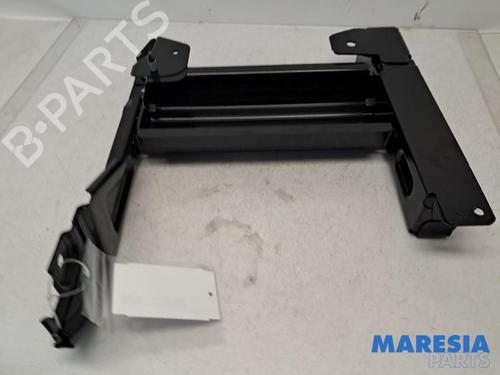 Used Cup/Object holder FIAT 500L (351_, 352_) 1.4 (199LYF1B) (120 hp) 31418340