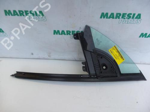 front-left-quarter-glass-citroen-c3-pluriel-hb_-2003-31488589 main image