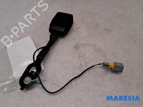 Used Seat buckle PEUGEOT 2008 I (CU_) 1.2 THP 110 / PureTech 110 (110 hp) 31519705