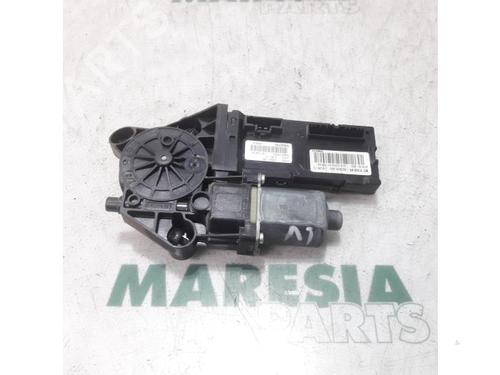 Rudehejsemekanisme ventre foran RENAULT FLUENCE (L3_) 1.5 dCi (L30B) (106 hp) 31438283