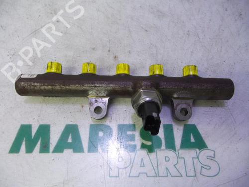 Used Injection rail RENAULT CLIO III Grandtour (KR0/1_) 1.5 dCi (88 hp) 31524020