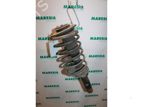 Used Right front shock absorber PEUGEOT 306 Hatchback (7A, 7C, N3, N5) 1.4 (75 hp) 31470572