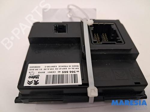 Used Electronic module OPEL CORSA F (P2JO) 1.2 (68) (131 hp) 31454679