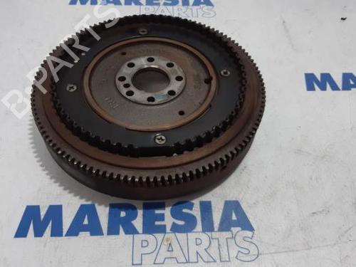 Used Flywheel FIAT DOBLO Cargo (263_) 1.3 D Multijet (90 hp) 31527200