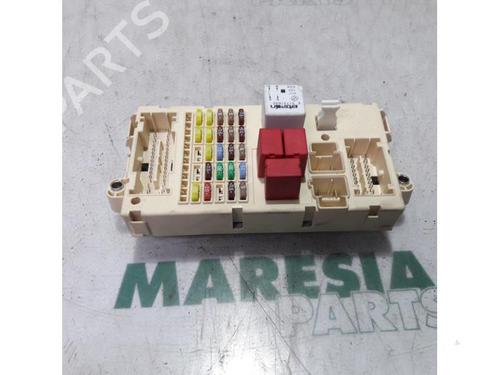 Used Fuse box FIAT BRAVO II (198_) 1.4 (198AXA1B) (90 hp) 31464588