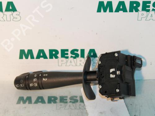 Used Steering column stalk RENAULT ESPACE III (JE0_) 2.0 (JE0A) (114 hp) 31468321