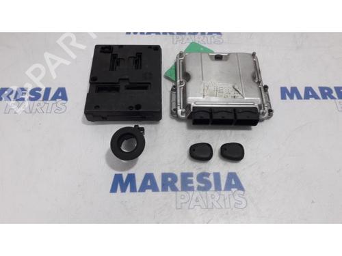 engine-control-unit-ecu-renault-scenic-i-mpv-ja01_-fa0_-1999-2000-2001-2002-2003-2004-2005-2006-2007-2008-2009-2010-31466056 main image