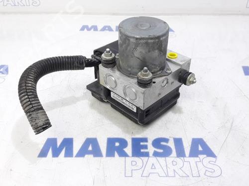 Used ABS pump PEUGEOT 308 CC (4B_) 2.0 HDi (140 hp) 31502840