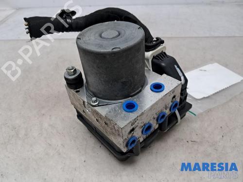 Used ABS pump CITROËN C5 III (RD_) 2.0 16V (RDRFJC, RDRFJF) (140 hp) 31384569