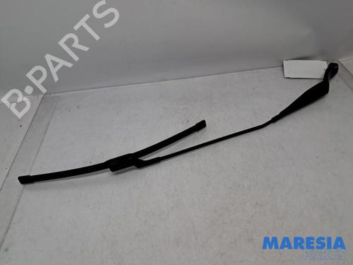 Used Front windshield wiper arm Front windshield wiper arm PEUGEOT 308 SW II (LC_, LJ_, LR_, LX_, L4_) 1.2 THP 110 (110 hp) 31411630 31411630