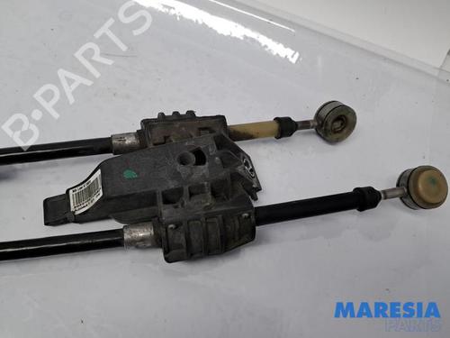 Gear lever PEUGEOT 208 II (UB_, UP_, UW_, UJ_) 1.2 PureTech 75 | BP31452875M90 