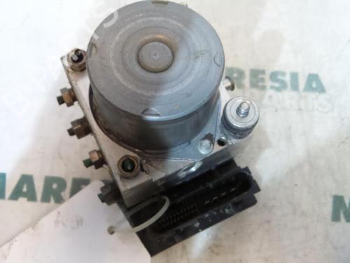 Used ABS pump RENAULT MODUS / GRAND MODUS (F/JP0_) 1.6 (JP03, JP0B, JP0U, JP0Y, JP1G) (112 hp) 31518699