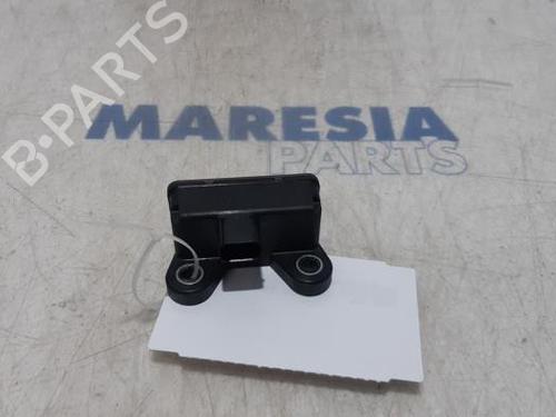 Used Electronic module RENAULT MEGANE III Hatchback (BZ0/1_, B3_) 1.5 dCi (106 hp) 31414581