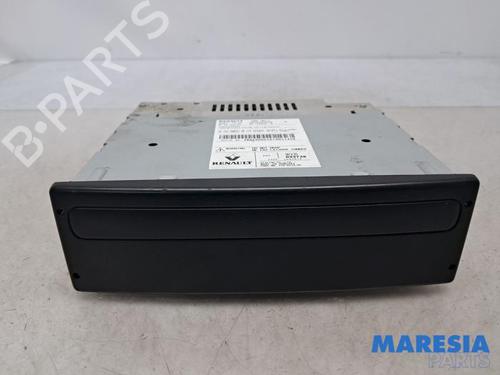 Used Radio RENAULT MEGANE III Grandtour (KZ0/1) 2.0 CVT (KZ0G, KZ1P) (140 hp) 31513155