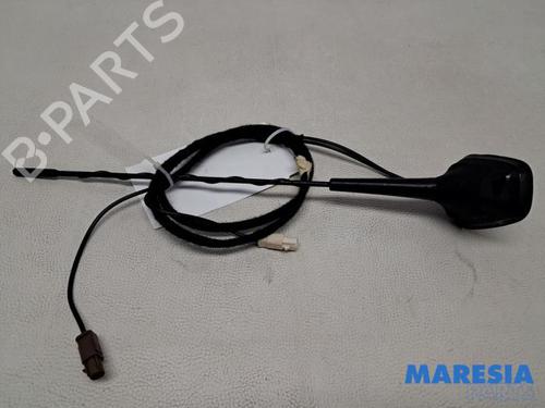 Antenne/Base RENAULT MEGANE IV Hatchback (B9A/M/N_) 1.2 TCe 130 (B9MR) | BP31816709C140