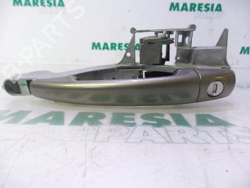 Used Front left exterior door handle CITROËN C4 Picasso I MPV (UD_) 2.0 i 16V (140 hp) 31526742