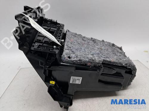 Used Glove box Glove box RENAULT CAPTUR II (HF_) TCe 160 (HFN1) (158 hp) 39932798 39932798