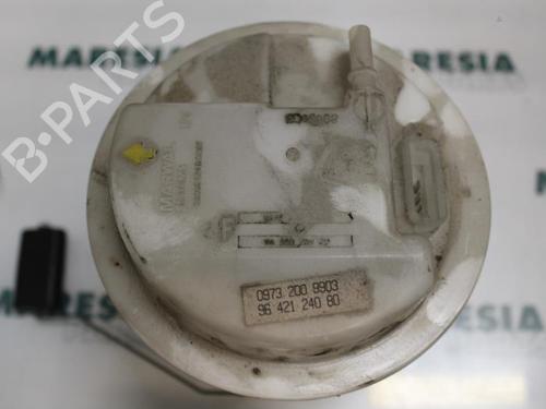 Used Fuel pump PEUGEOT 206 Hatchback (2A/C) 1.1 i (60 hp) 31409597