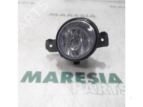 Used Right front fog light RENAULT ESPACE IV (JK0/1_) 2.0 dCi (JK01, JK02, JK1J, JK1K, JK1H) (150 hp) 31472388