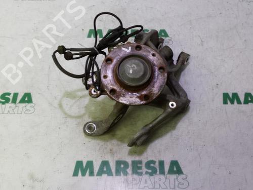 Used Left rear steering knuckle PEUGEOT 407 (6D_) 2.0 HDi 135 (6DRHRH, 6DRHRE, 6DRHRG, 6DRHRJ) (136 hp) 31438522