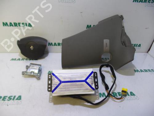 Used ECU airbags RENAULT ESPACE IV (JK0/1_) 2.0 Turbo (JK0A, JK0B, JK0N) (163 hp) 31480304