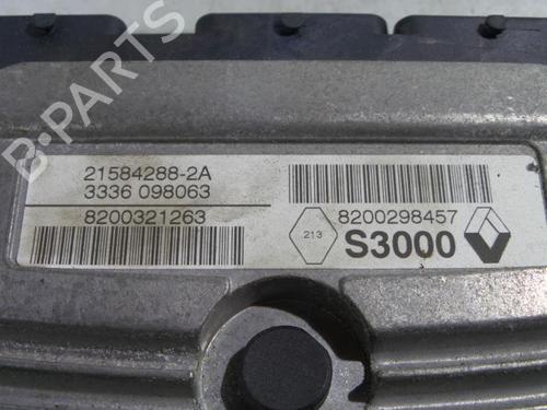 Used Engine control unit (ECU) RENAULT MEGANE II Estate (KM0/1_) 1.6 (113 hp) 31452382