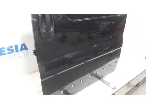 Left slide door OPEL VIVARO A Van (X83) 2.5 DTI (F7) | BP31438904C74 