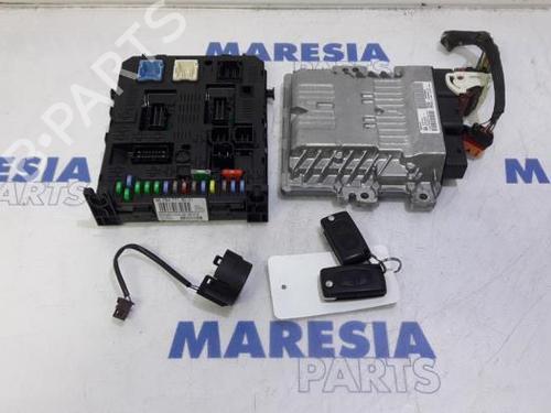 Used Engine control unit (ECU) PEUGEOT 5008 (0U_, 0E_) 1.6 HDi (112 hp) 31438122