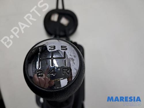 Gear lever CITROËN C3 II (SC_) 1.2 VTi 82 | BP32012024M90