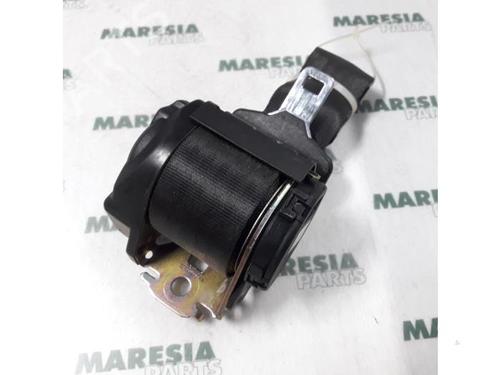 Sikkerhetsbelte bak venstre FIAT PANDA (169_) 1.1 (169.AXA1A) (54 hp) 31503239